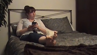 Teen Stepdaughter Gets Step-Mom'S Pussy Pleasured In Long Preview