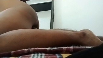 Young Indian Aunty'S Steamy Sex Tape