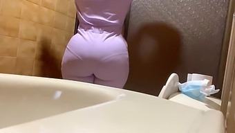 Mature Nurse With Big Ass Caught On Security Camera